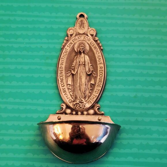 Antique Our Lady Of Grace Pewter & Silver Holy Water Wall Mount - Picture 1 of 5